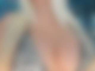 adrianna777's Live Sex Cam Show