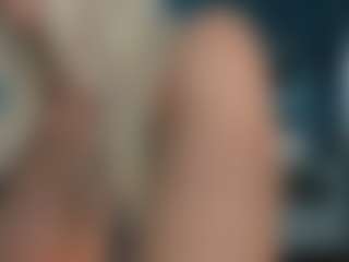 adrianna777's Live Sex Cam Show