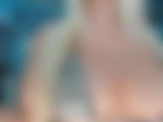 adrianna777's Live Sex Cam Show