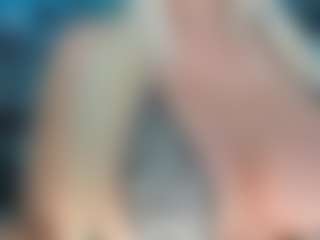 adrianna777's Live Sex Cam Show