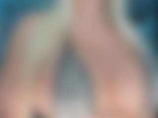 adrianna777's Live Sex Cam Show