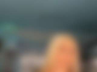 adrianna777's Live Sex Cam Show
