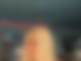 adrianna777's Live Sex Cam Show