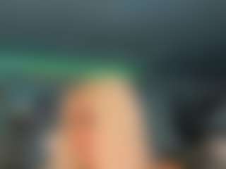 adrianna777's Live Sex Cam Show
