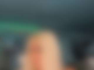 adrianna777's Live Sex Cam Show