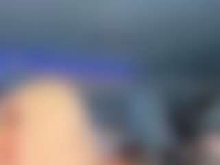 adrianna777's Live Sex Cam Show