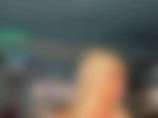 adrianna777's Live Sex Cam Show