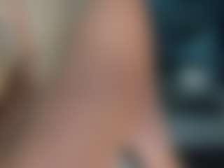 adrianna777's Live Sex Cam Show