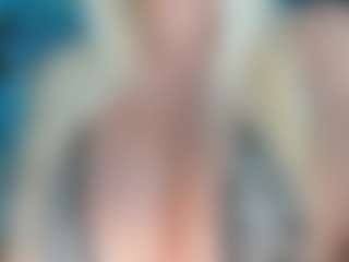 adrianna777's Live Sex Cam Show