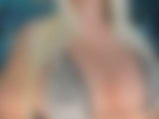 adrianna777's Live Sex Cam Show