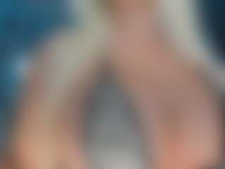 adrianna777's Live Sex Cam Show