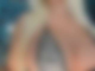 adrianna777's Live Sex Cam Show