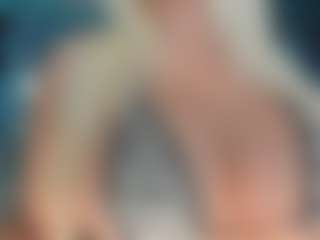 adrianna777's Live Sex Cam Show
