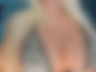 adrianna777's Live Sex Cam Show