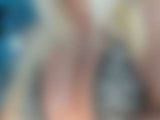 adrianna777's Live Sex Cam Show