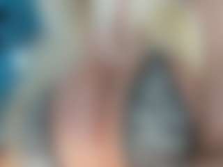 adrianna777's Live Sex Cam Show