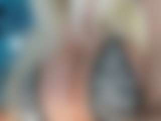 adrianna777's Live Sex Cam Show