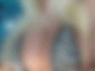 adrianna777's Live Sex Cam Show