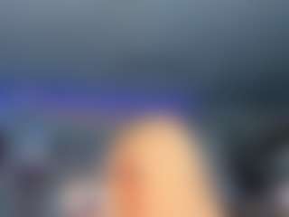 adrianna777's Live Sex Cam Show