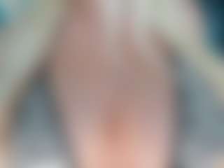adrianna777's Live Sex Cam Show