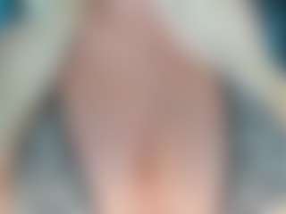 adrianna777's Live Sex Cam Show
