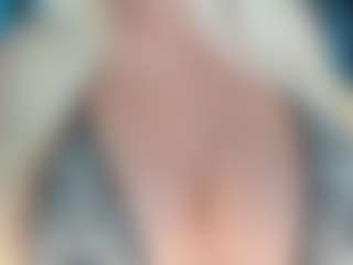 adrianna777's Live Sex Cam Show