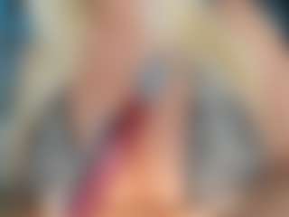 adrianna777's Live Sex Cam Show