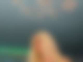 adrianna777's Live Sex Cam Show