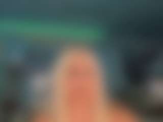 adrianna777's Live Sex Cam Show