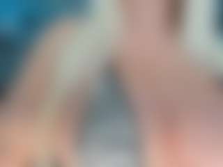 adrianna777's Live Sex Cam Show