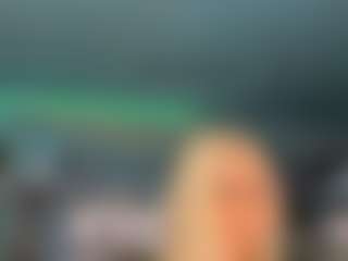 adrianna777's Live Sex Cam Show
