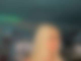 adrianna777's Live Sex Cam Show