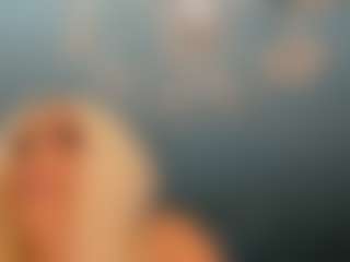 adrianna777's Live Sex Cam Show