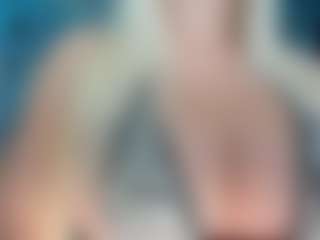 adrianna777's Live Sex Cam Show