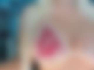 adrianna777's Live Sex Cam Show