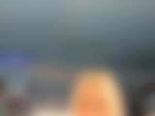 adrianna777's Live Sex Cam Show