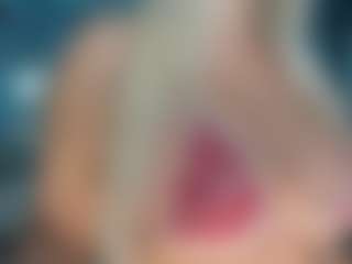 adrianna777's Live Sex Cam Show