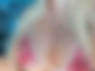 adrianna777's Live Sex Cam Show