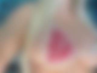 adrianna777's Live Sex Cam Show