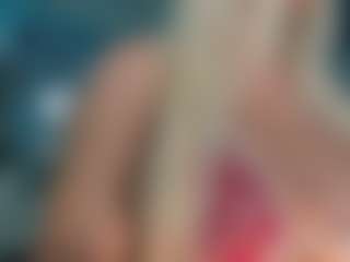 adrianna777's Live Sex Cam Show