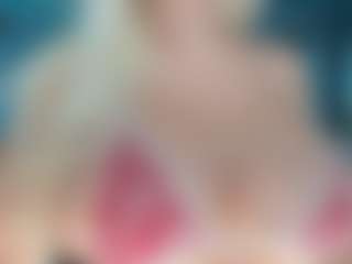 adrianna777's Live Sex Cam Show