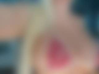 adrianna777's Live Sex Cam Show