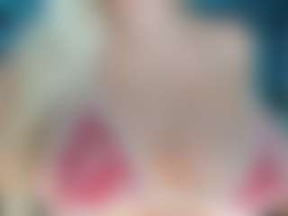 adrianna777's Live Sex Cam Show