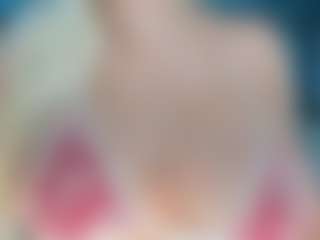 adrianna777's Live Sex Cam Show