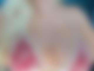 adrianna777's Live Sex Cam Show