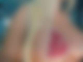 adrianna777's Live Sex Cam Show