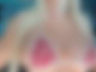 adrianna777's Live Sex Cam Show