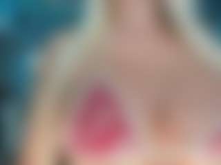 adrianna777's Live Sex Cam Show