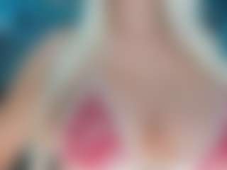 adrianna777's Live Sex Cam Show