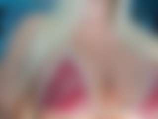 adrianna777's Live Sex Cam Show